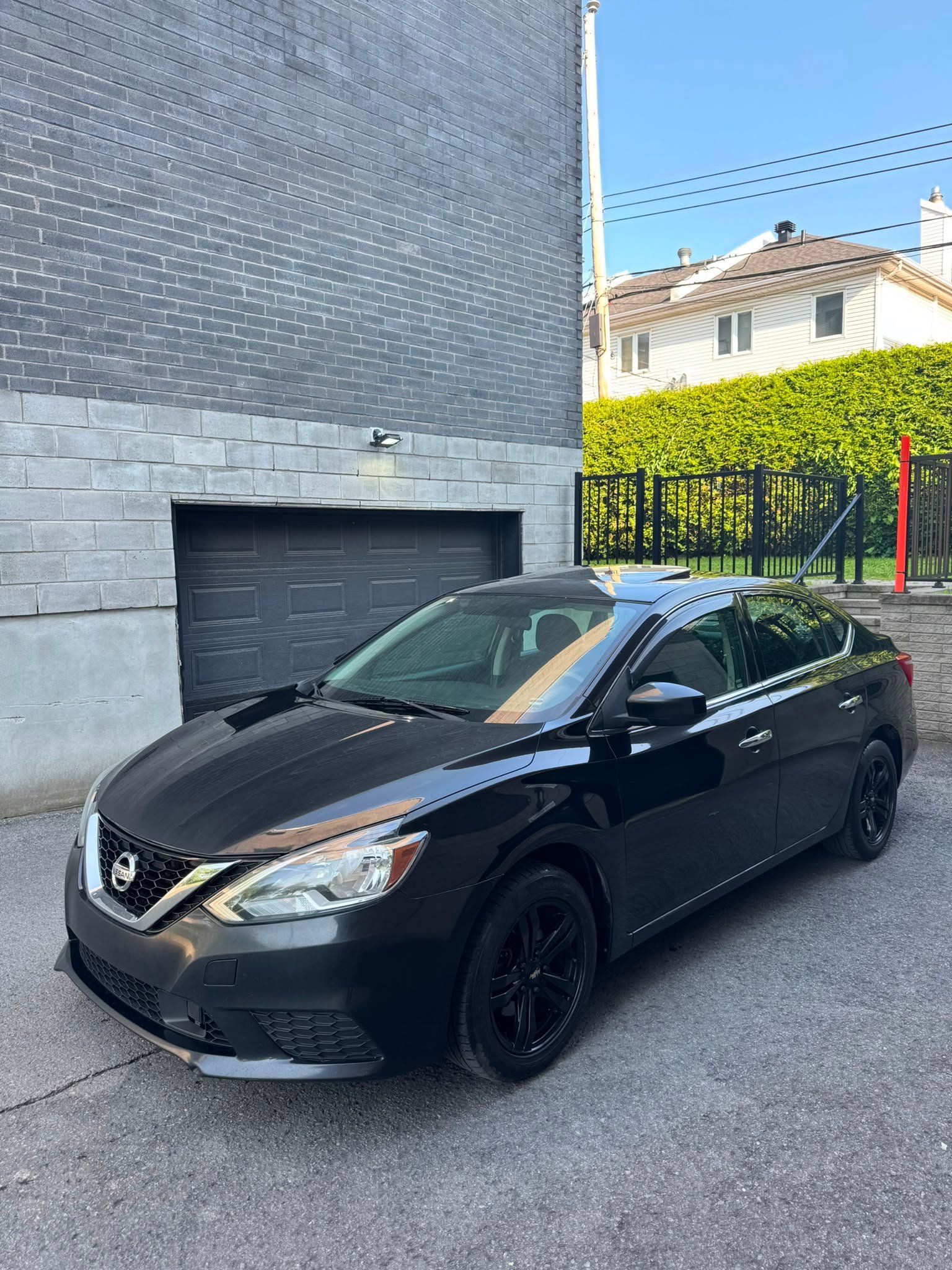 Nissan Sentra 2018 - Thumbnail 2