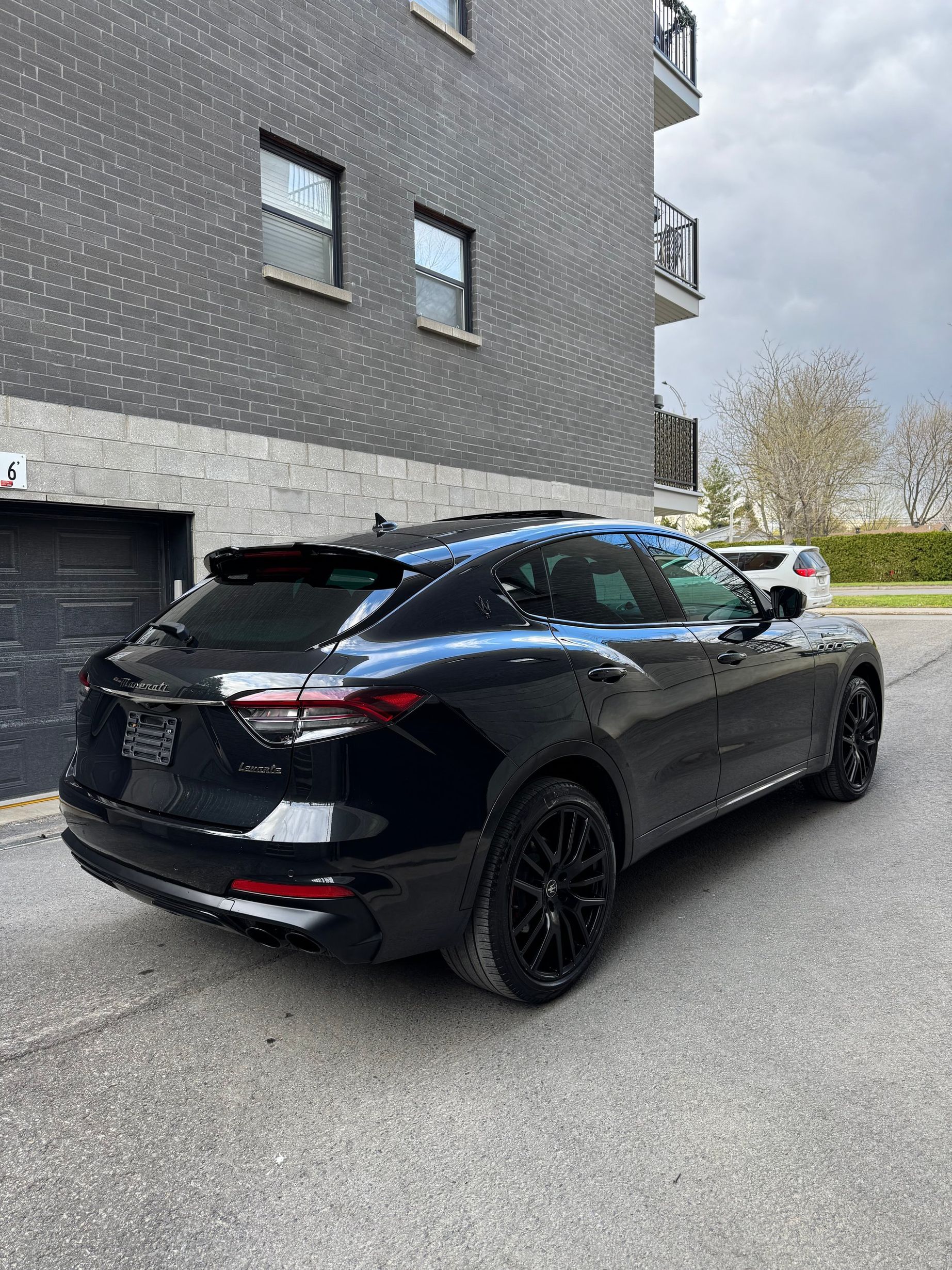 Maserati Levante 2022 - Thumbnail 4