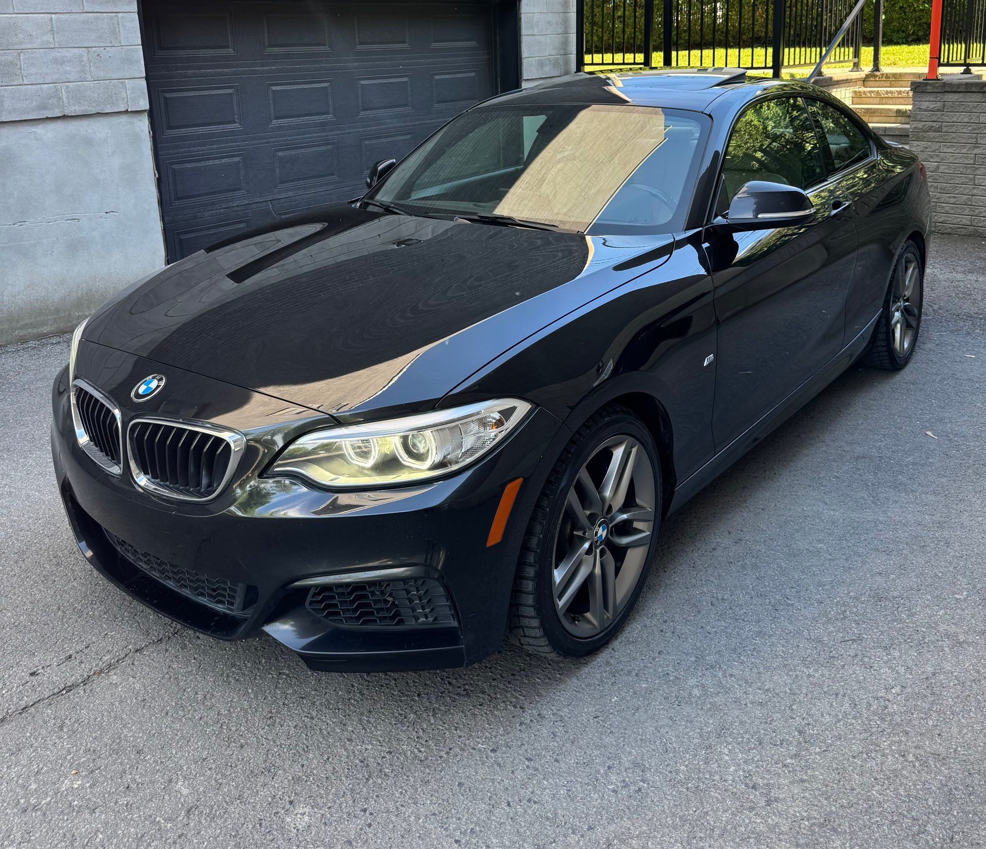 BMW 228i 2016 - Image 2